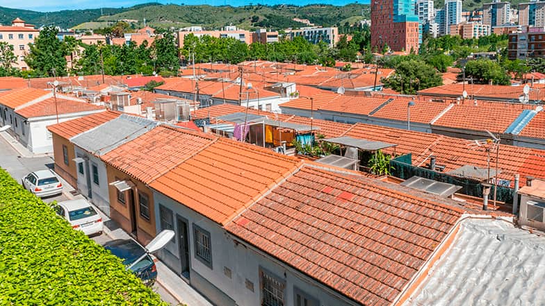 Descubre la Bcn que no sale en las guías: las casas baratas + tapeo de barrio