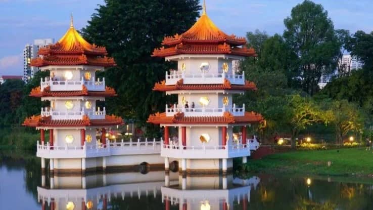Chinese Garden Walk & Dinner