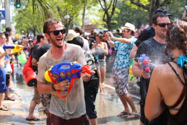 💦 Super Soaker Showdown at Quincy Park! 🔫☀️