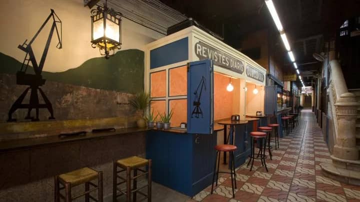 Los pasajes más bonitos y secretos de Bcn: un paseo de tarde + cervecita