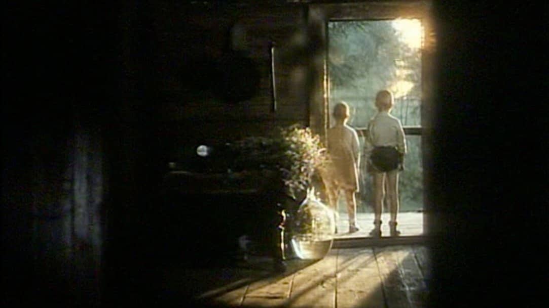 Mirror - Andrei Tarkovsky (USSR, 1975, 1h 46m)