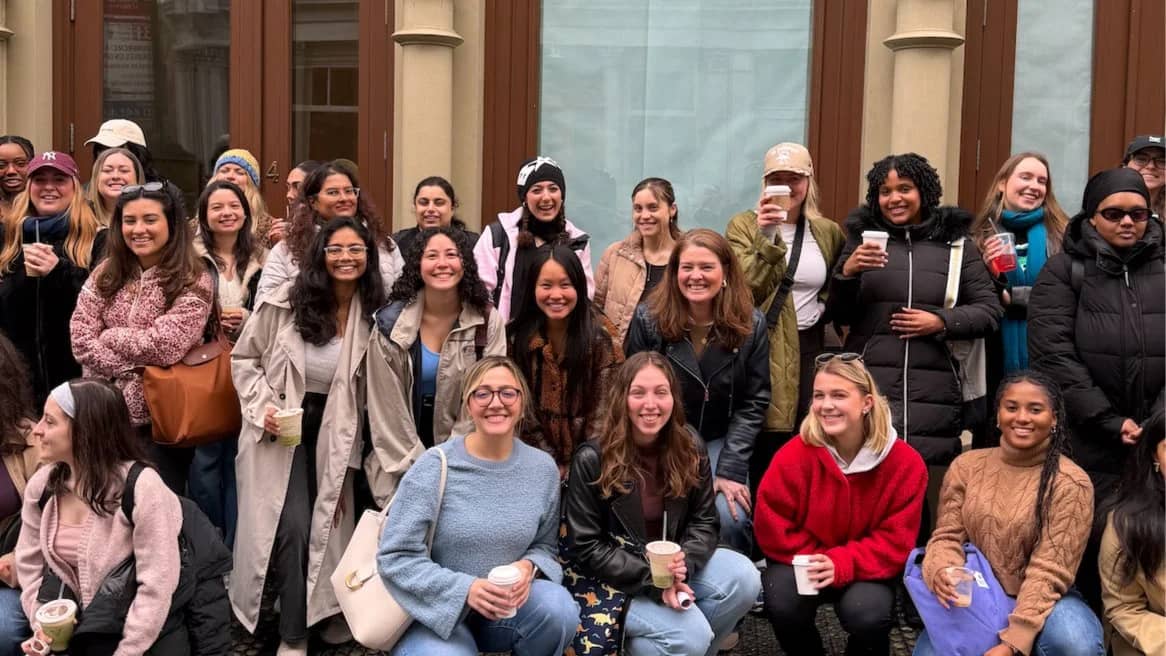 🍂 SOHO GIRL CLUB COFFEE WALK 👯‍♀️ ☕️