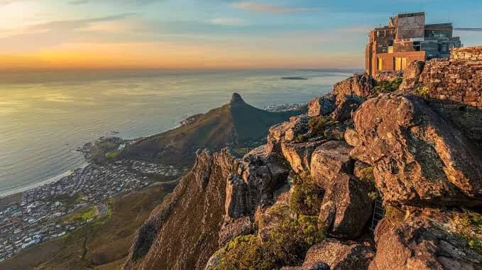 🇿🇦 Heritage Day on Table Mountain! 🏔️