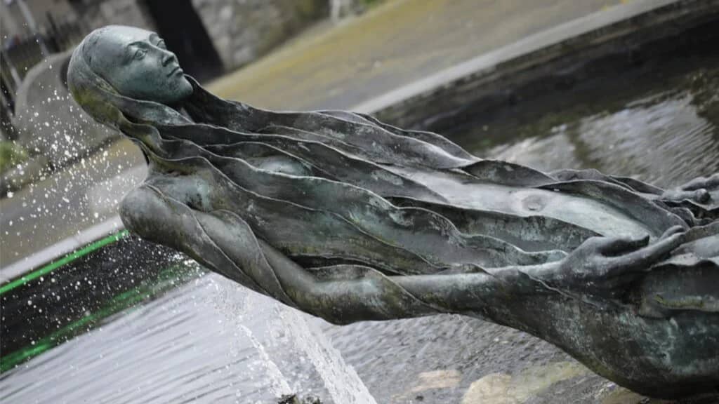 Finnegans Wake: Sandhyas! Sandhyas! Sandhyas!