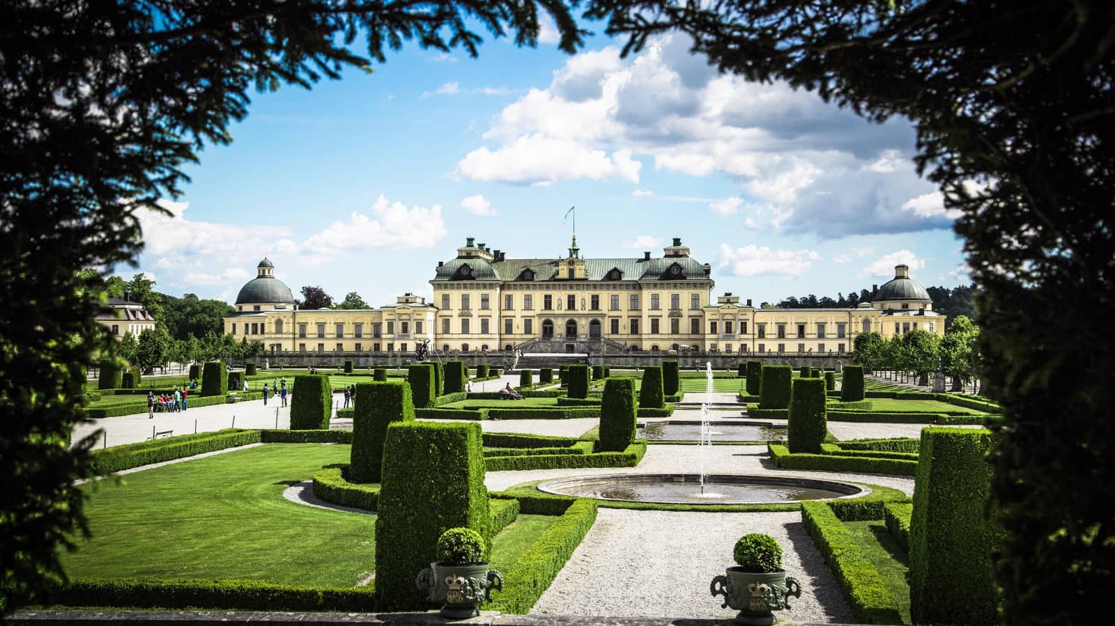 Photographing at Drottningholm Palace Park
