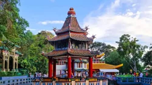 Nomad walk 21 : Haw Par Villa to West Coast Park to Kent Ridge