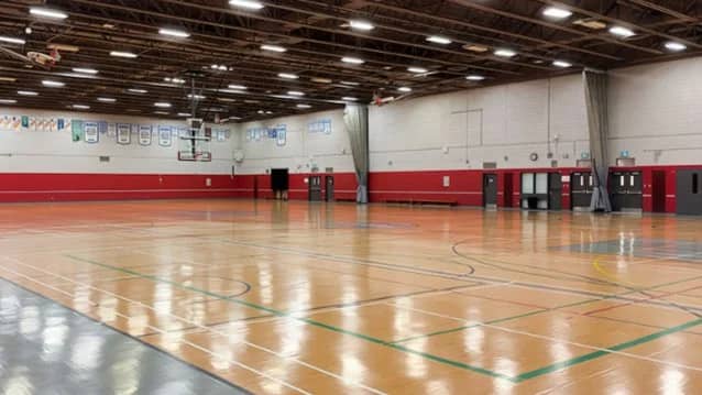 Badminton Doubles #montreal # Saturday 3:00-5:00 PM $13 CAD - 4 courts