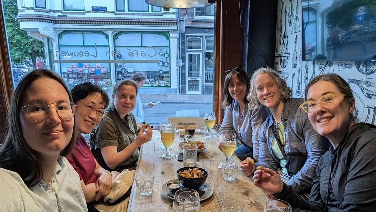 Amsterdam expats dinner: meet people & discover Dutch life