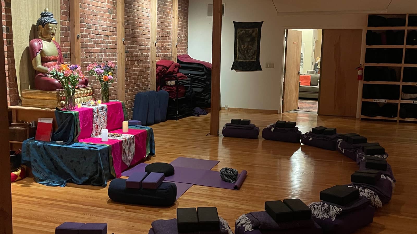 Receive & Reset: Mini Yoga Retreat