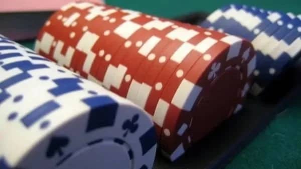 Casual & Beginner-Friendly Poker Game