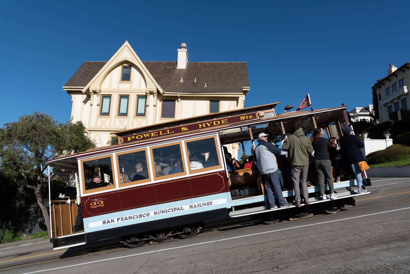 Presentation: Halfway to the Stars: San Francisco Cable Cars Go to the Movies
