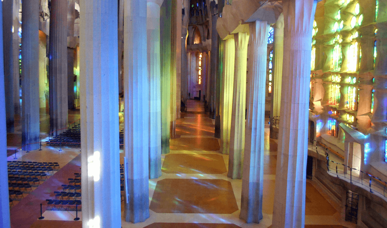 A nova tipologia de arquitetura sacra proposta por Gaudi