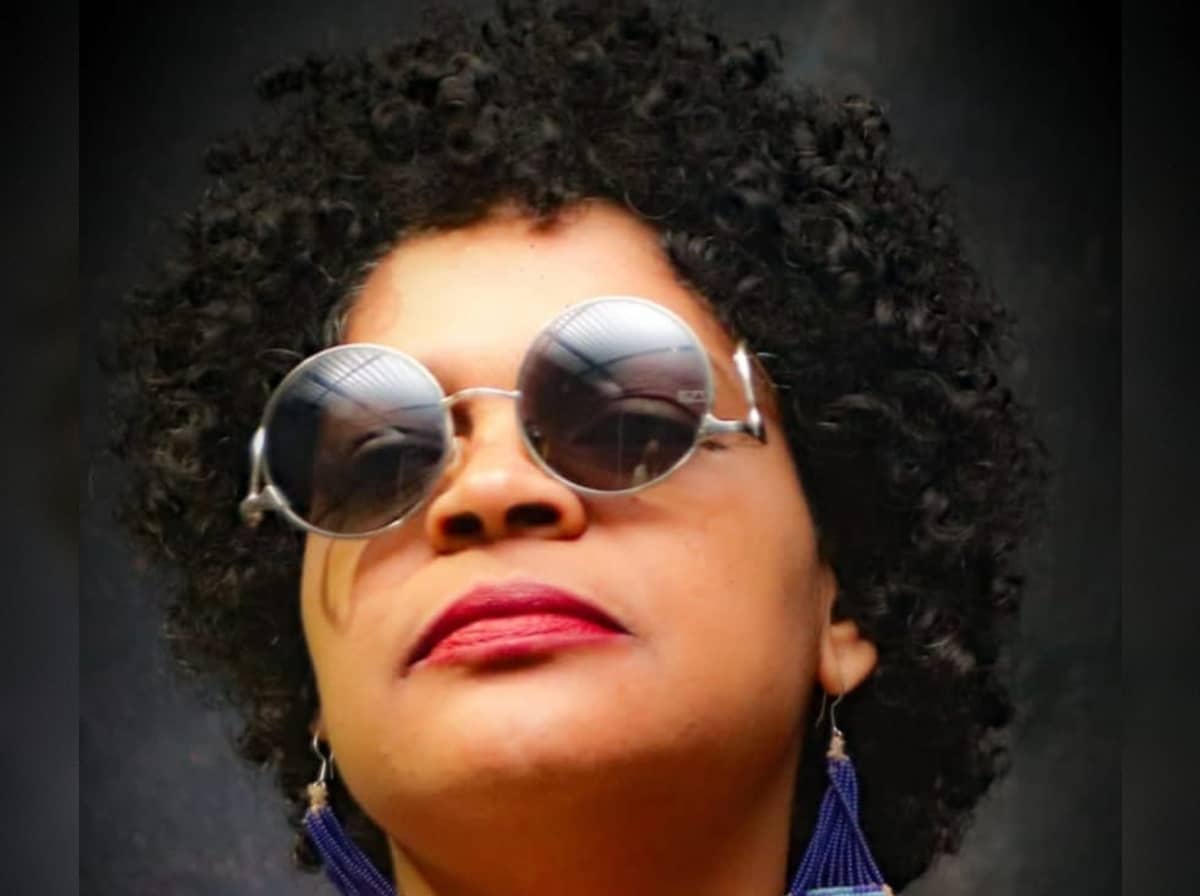 POESIA NO CÉU DA BOCA – OFICINA DE ESCRITAS PERIFÉRICAS COM VIVIANE NERES