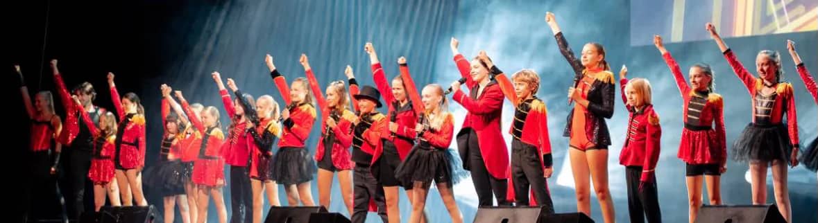 Showakademiet på Madla og Kvernevik Bydelshus!