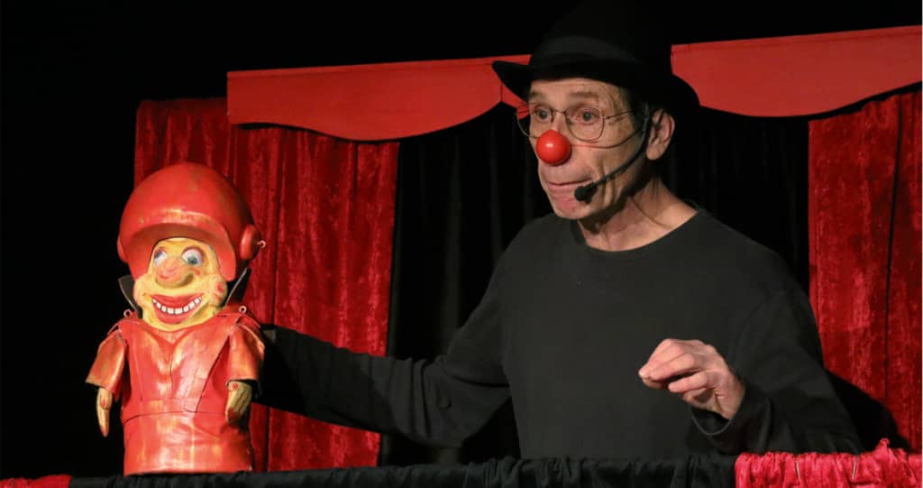 El circo de las marionetas
