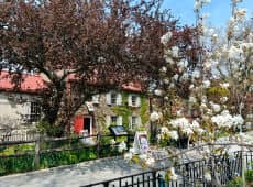 Old Stone House: Open Hours