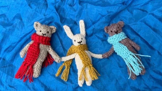 Knit a teddy bear with EvaLotta