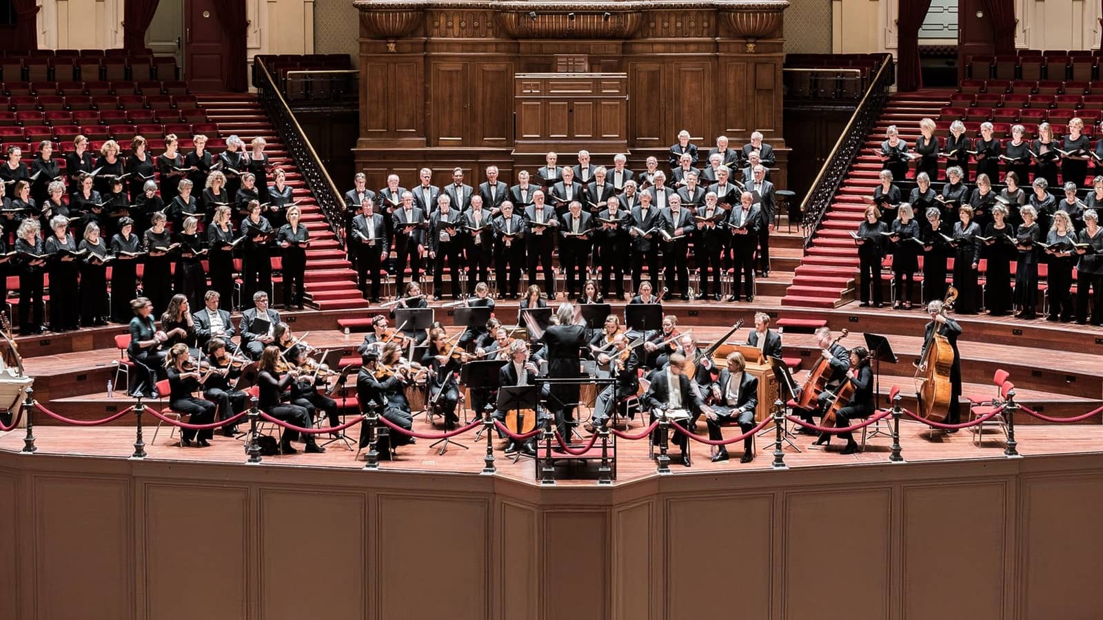 KCOV Amsterdam Sings Brahms' Comforting Masterpiece Ein deutsches Requiem