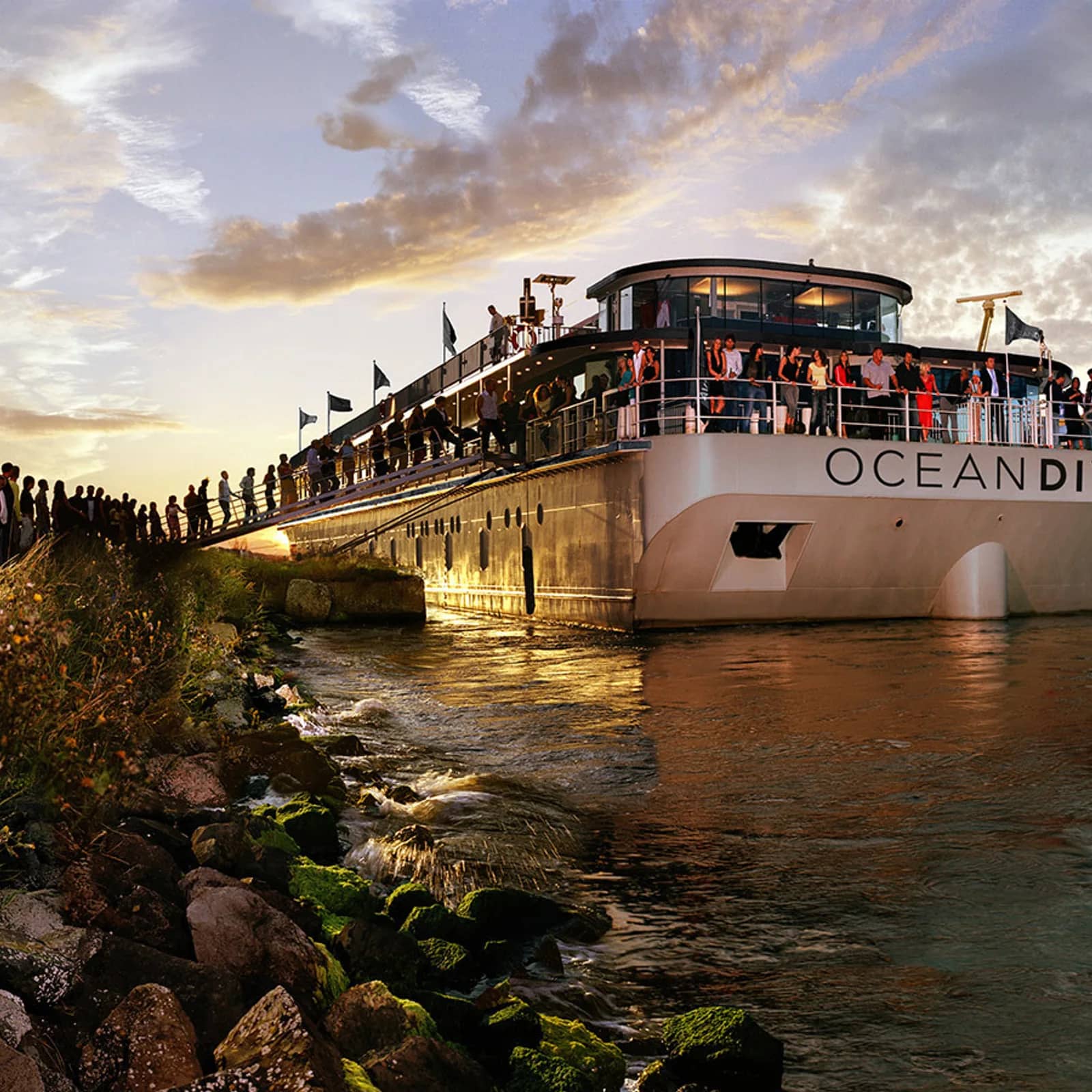 DEEP DISH ADE BOAT PARTY