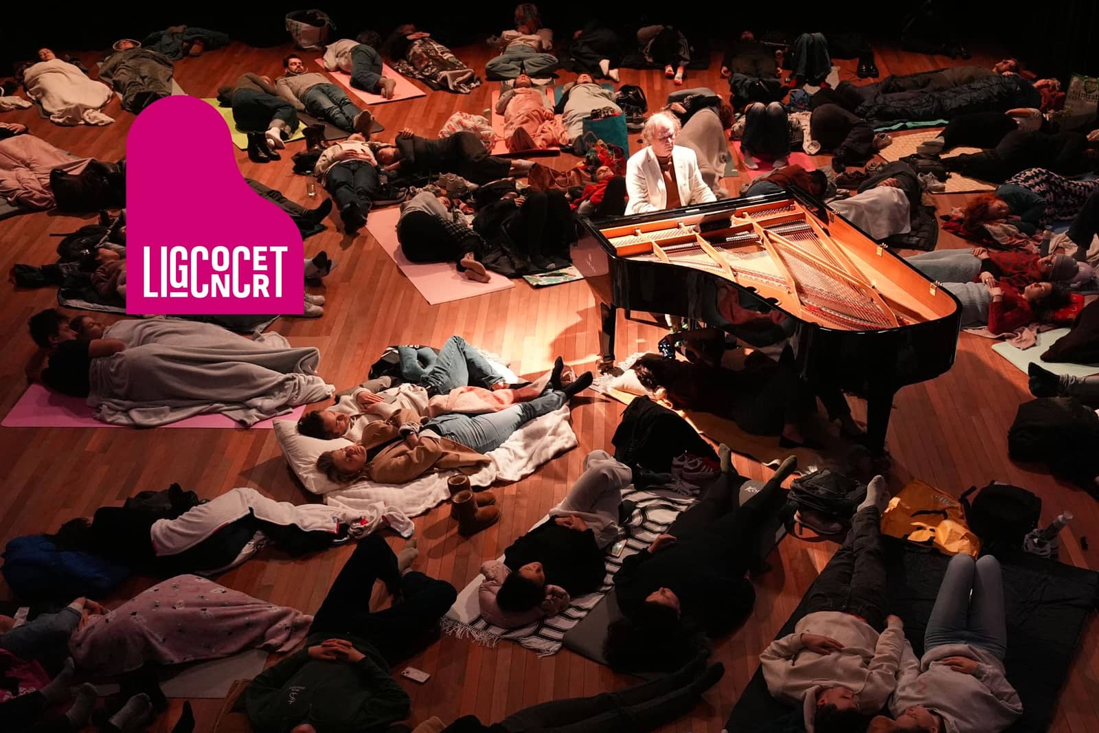 Lying-down concert of Jeroen van Veen