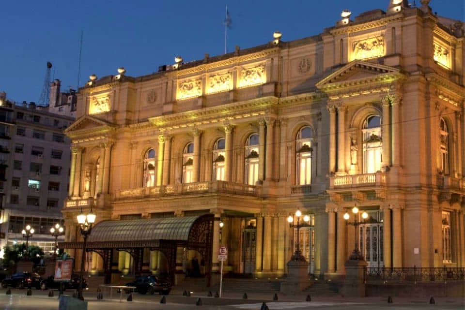 Atardecer en el Teatro Colón