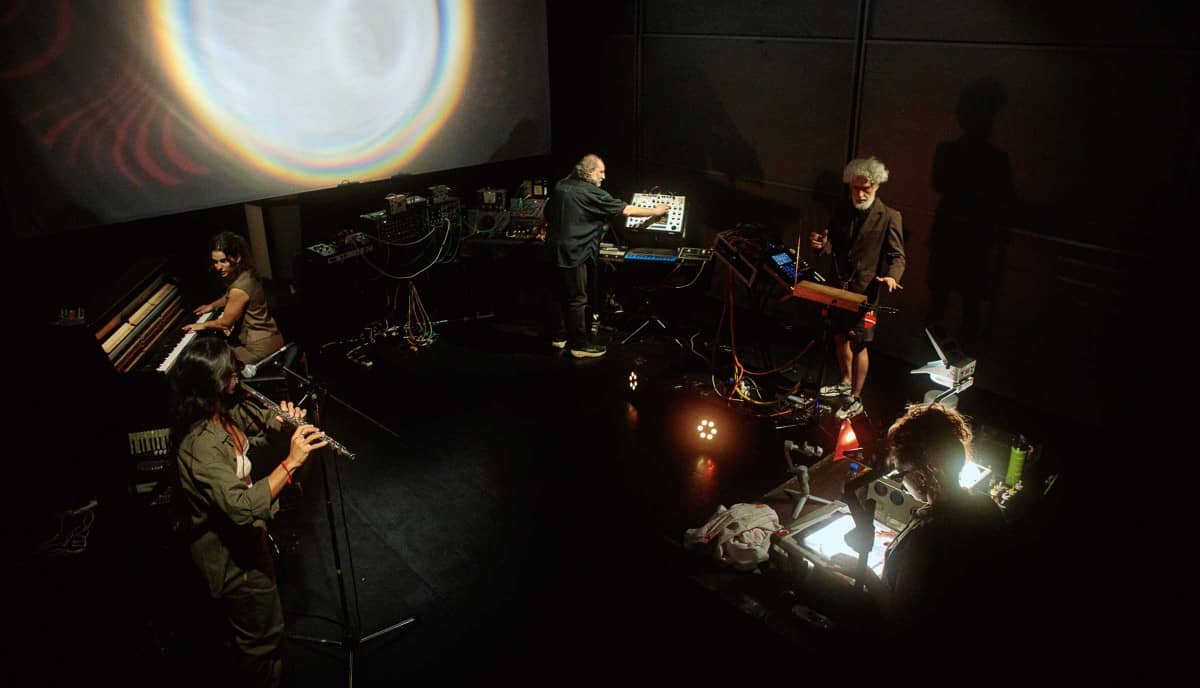 Manifiesto Maquinal Electroacústico | Antidomingos en el Recoleta