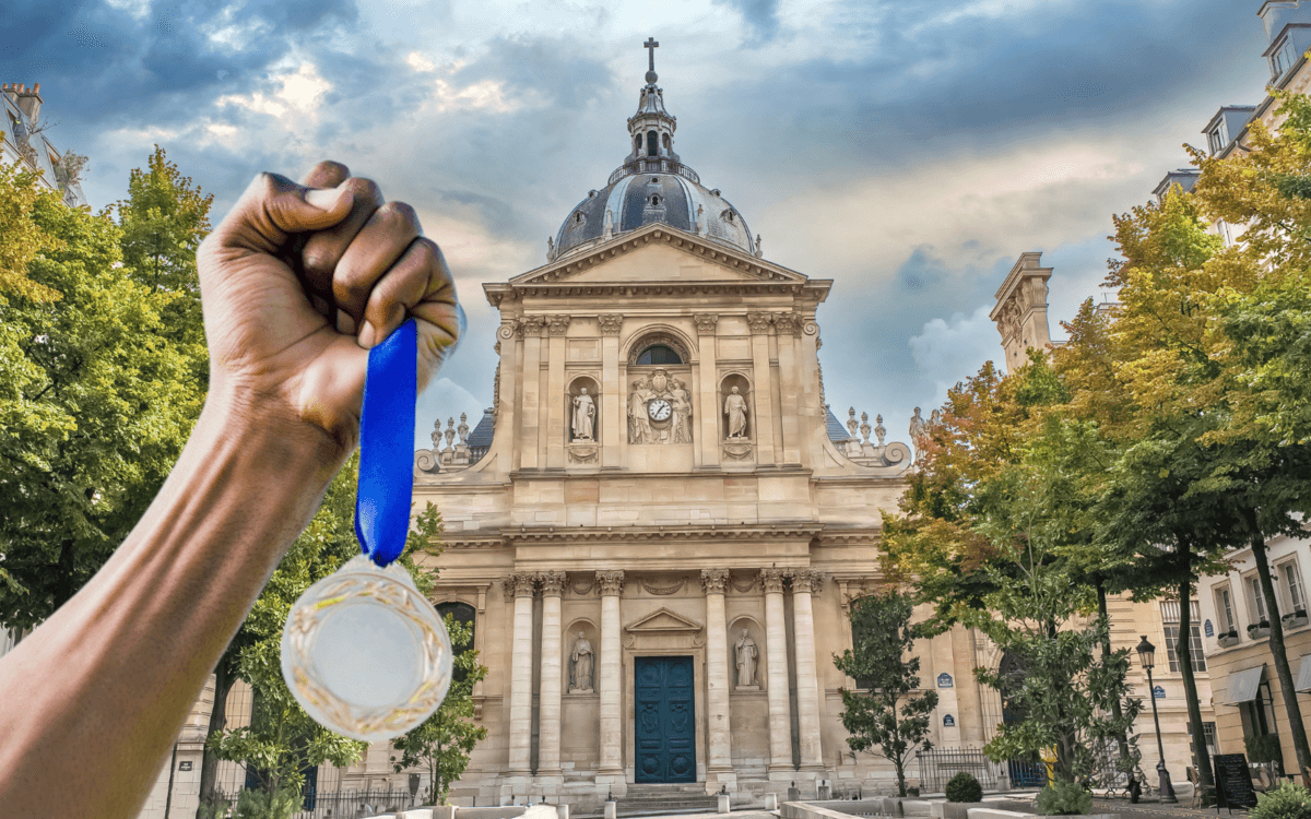 Scavenger Hunt - Paris Investigation: The Reverse of the Medal