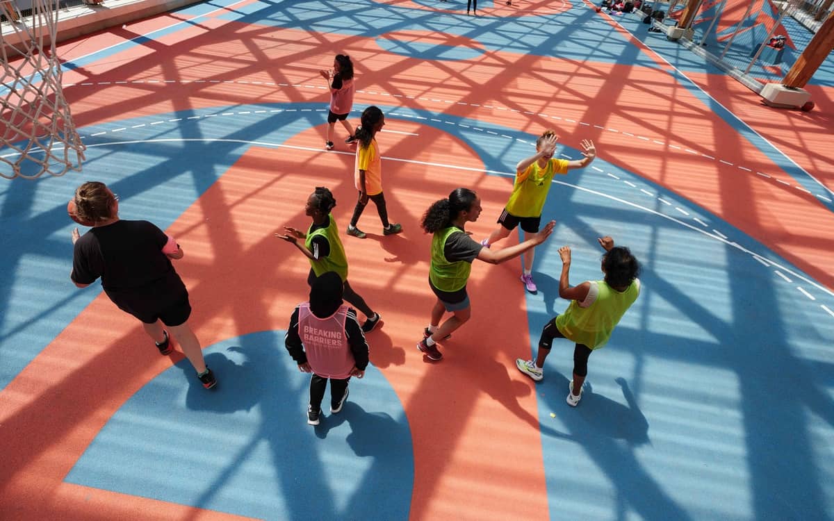 Paris Sportives: Handball and Basketball with Kabubu Association