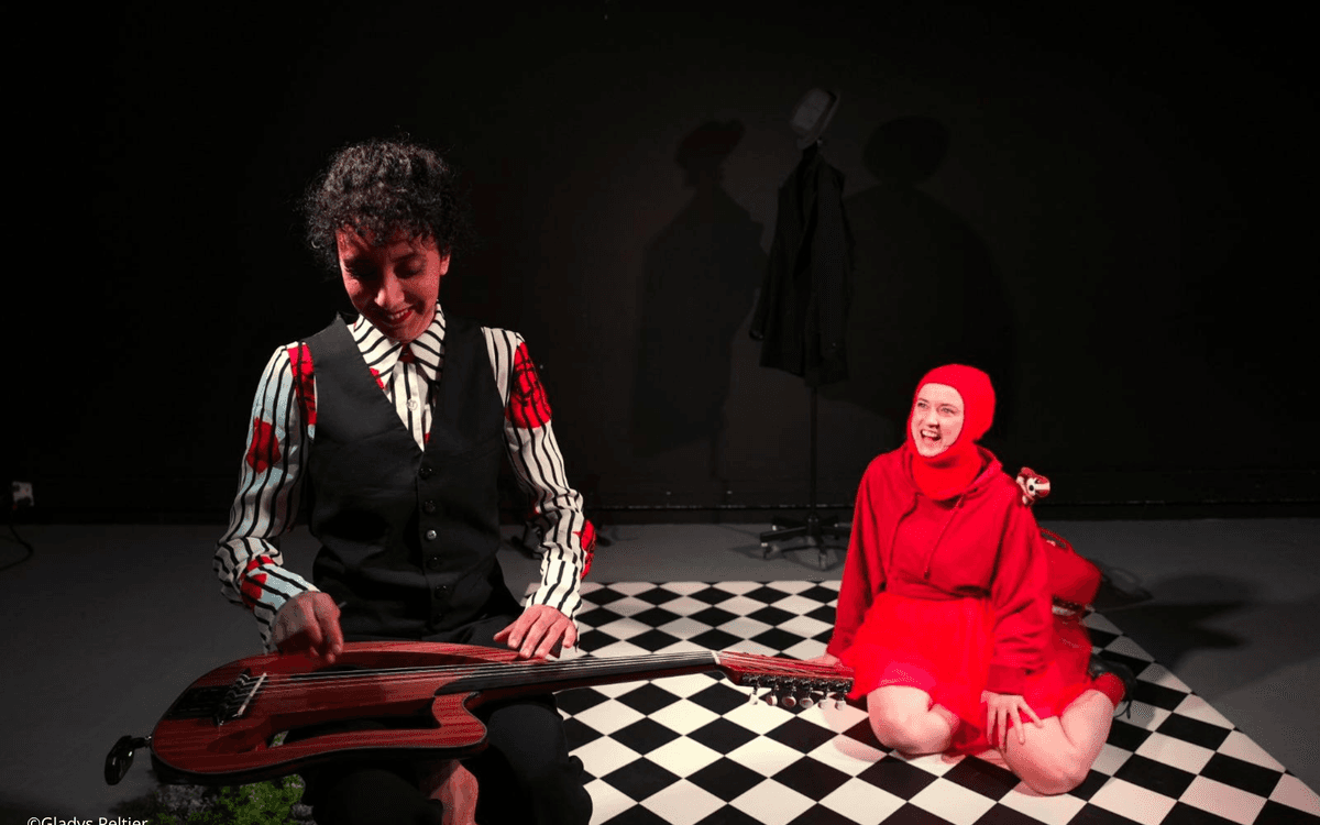 Spectacle Le Petit Chaperon Rouge ou la faim du silence