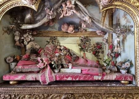 Das Catacumbas aos Cardaes — uma viagem no Barroco