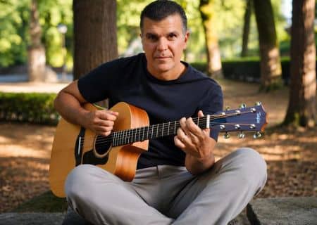 Diogo Andrade, músico, cantor e compositor Pernambucano