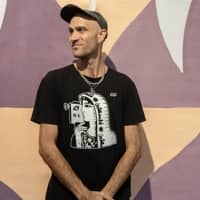 Projecció i conversa amb Adrian Schindler