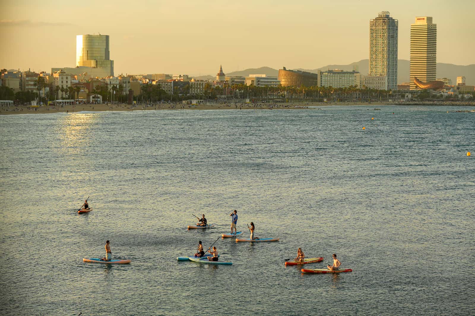 🌅🏄♂️ Sunset Paddle Surf