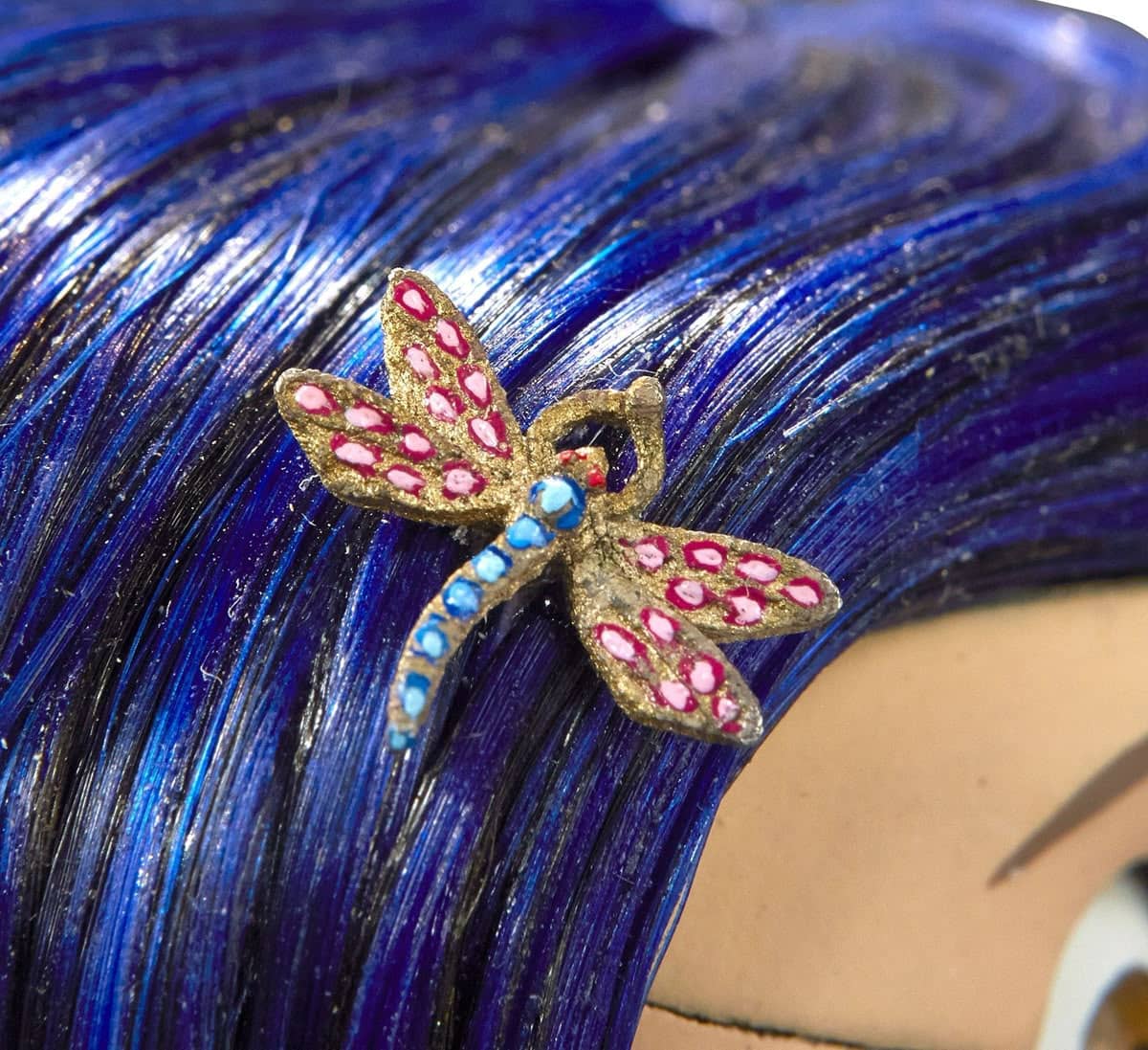Coraline Watch & Craft
