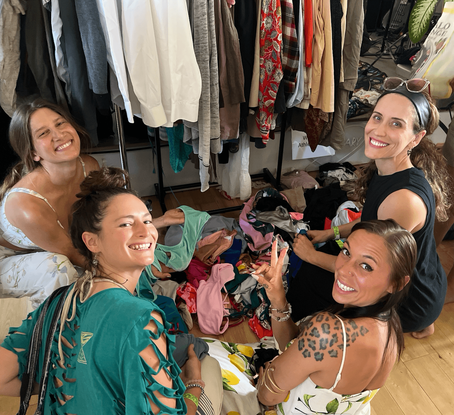 October Co-Ed Clothing Swap in Venice! π§‘π