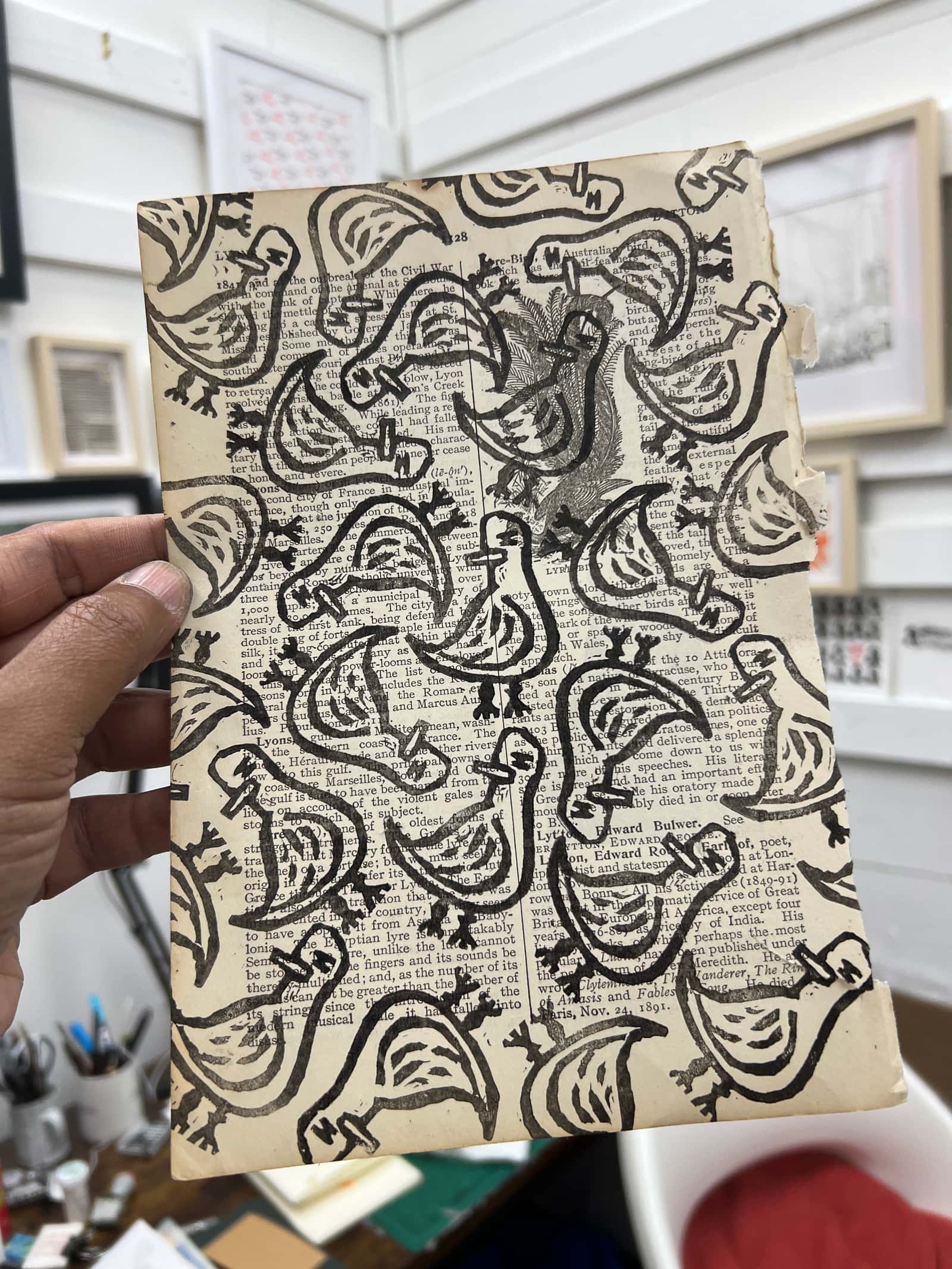 SneakyArt Studio Hours