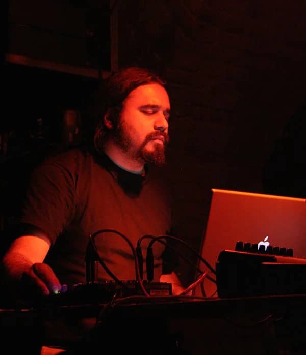 João Castro Pinto / Guillermo Pizarro / Zottoh