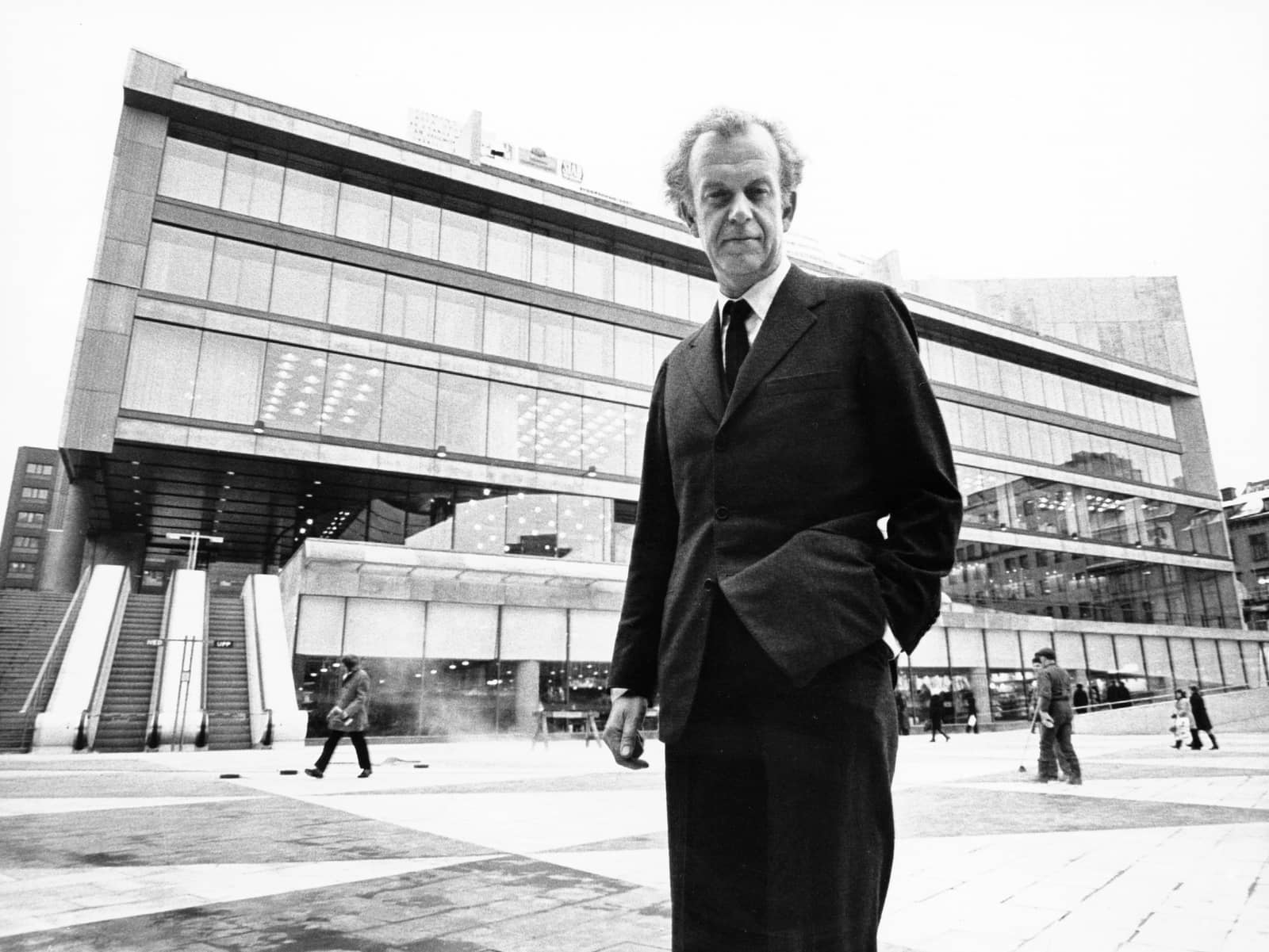 Möt Celsing! Arkitektur- och konstvandring i Kulturhuset