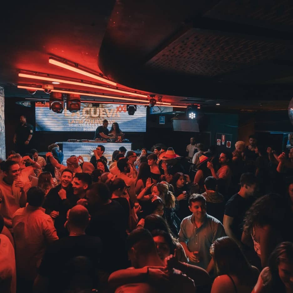 La Cueva Superclub – Latin Party