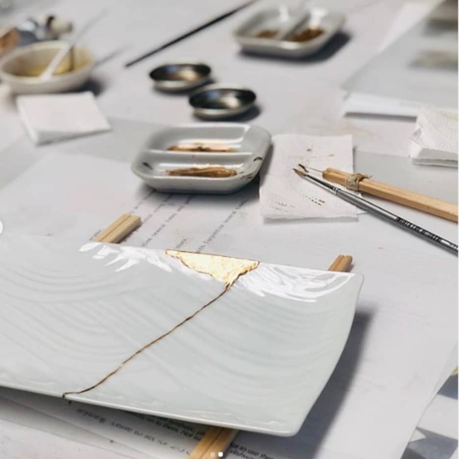 Japanese art kintsugi ceramic repair workshop