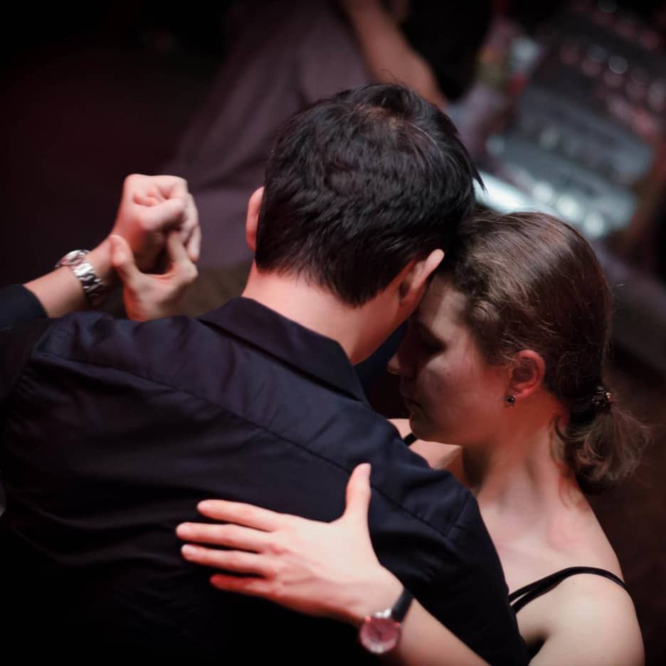 Free Beginner Tango Class
