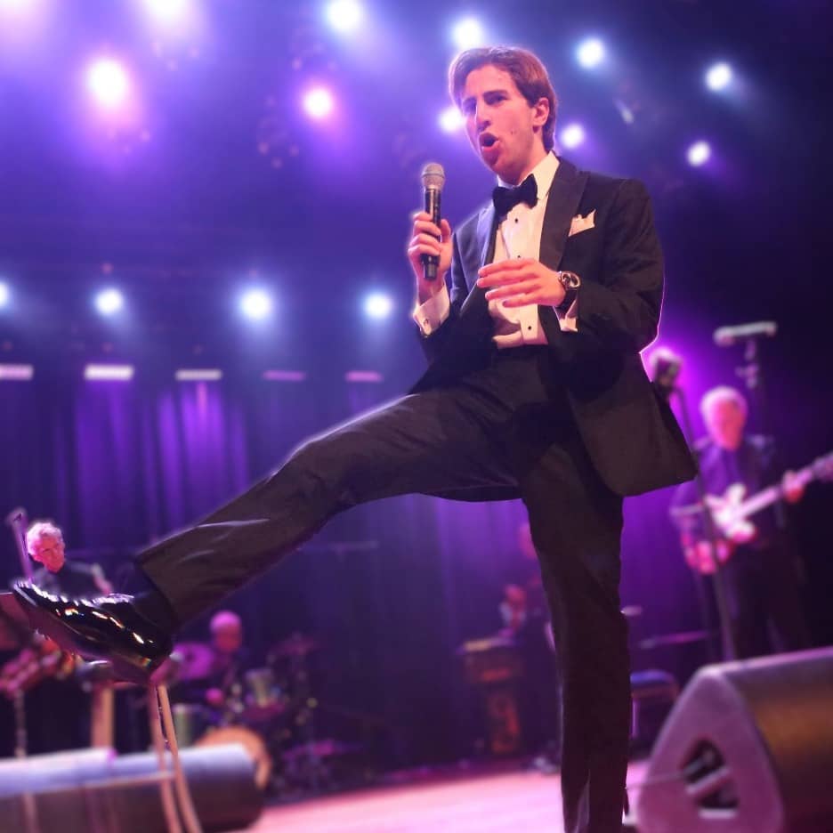 Crooners & Cocktails