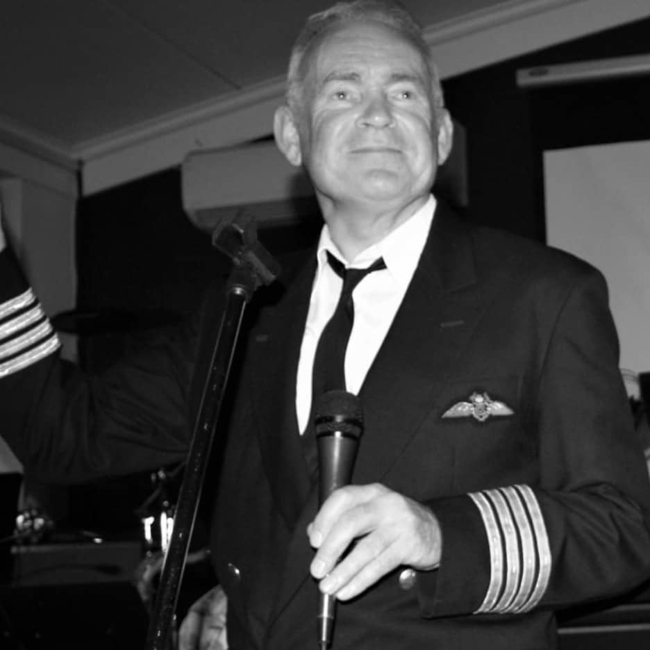 Lunchtime concerts – Lionel Robinson does Frank Sinatra