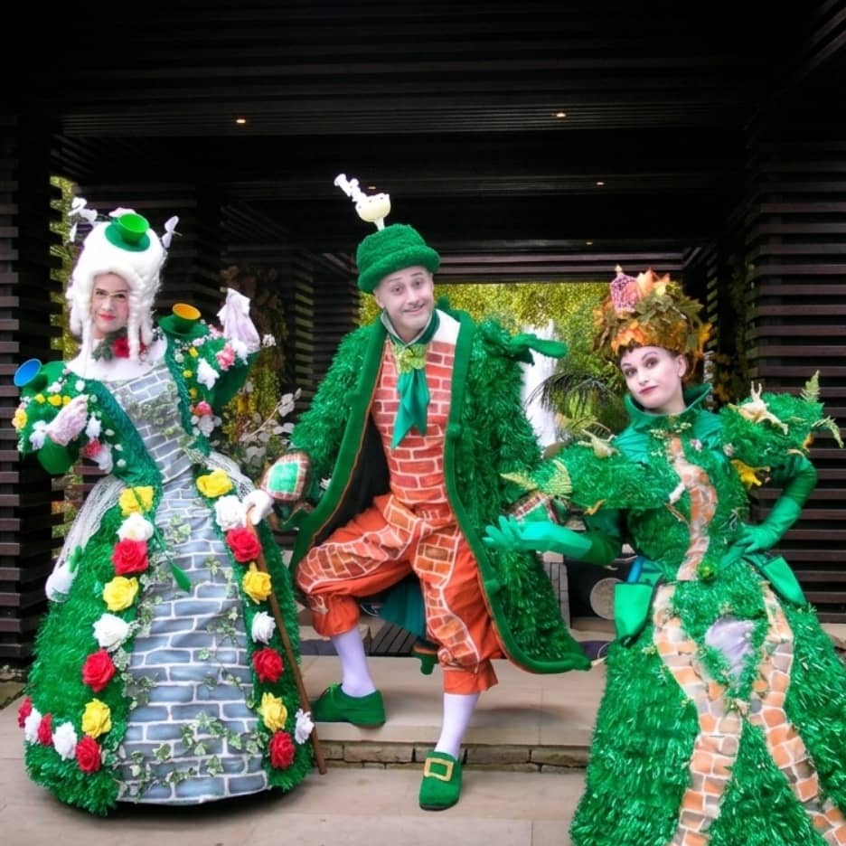 Art & About pop-up performances at Oxford Square