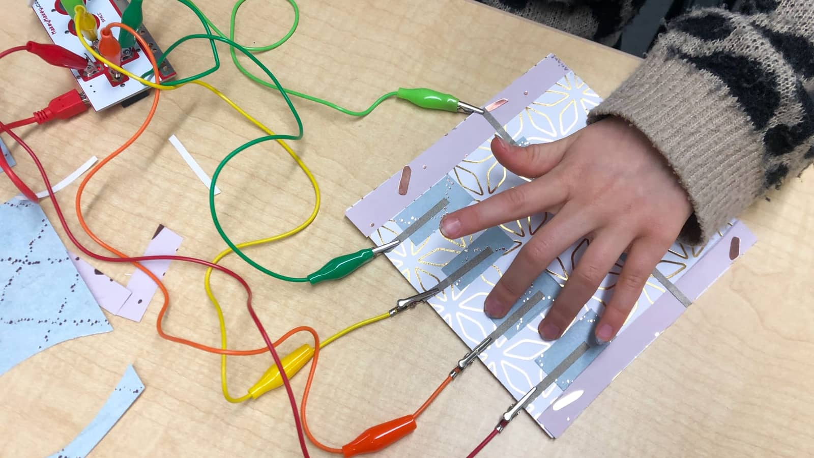 Bricolage techno avec Makey Makey (8-13 ans)