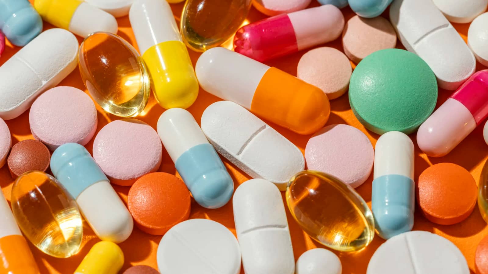 Cabaret scientifique : Antibiorésistance : les bactéries contre-attaquent ! - Science pour tous