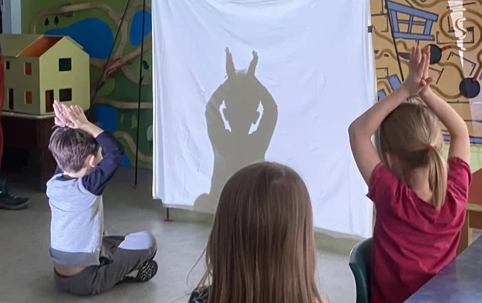 Quatre bras et une tête d’éléphant (3-6 ans)