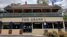 🌿 Warrandyte Bites & Riverside Sights 🍽️
