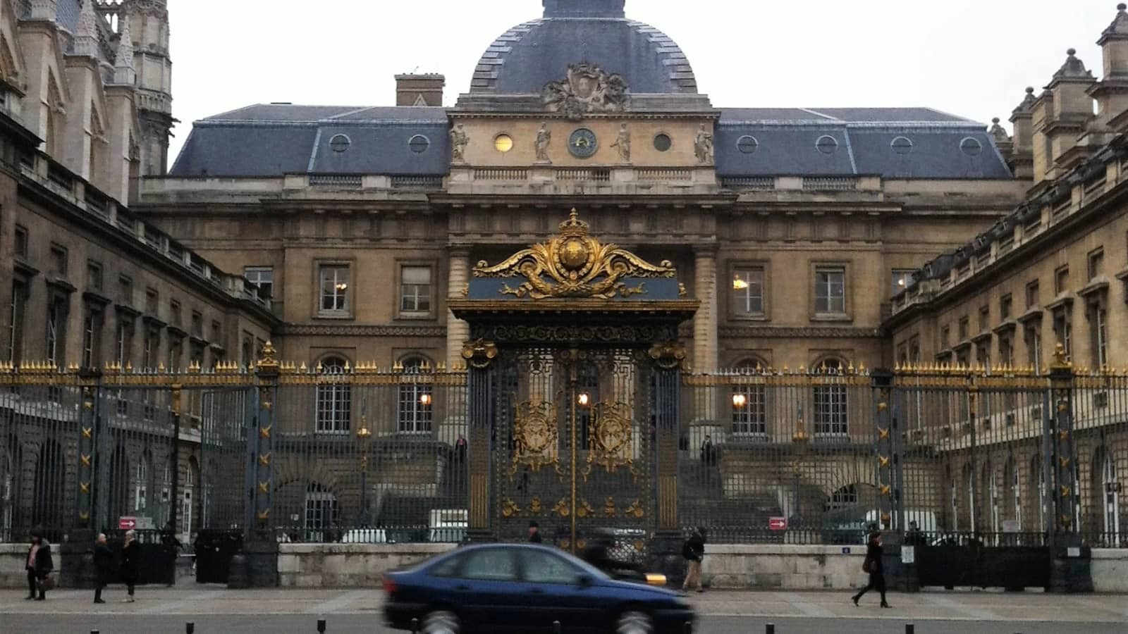 PALAIS DE JUSTICE ILE DE LA CITE