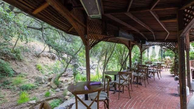 A must experience lunch destination~